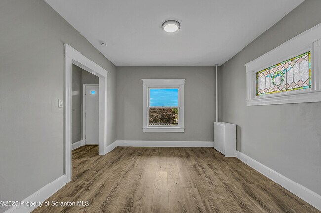 Building Photo - 1805 Farr St