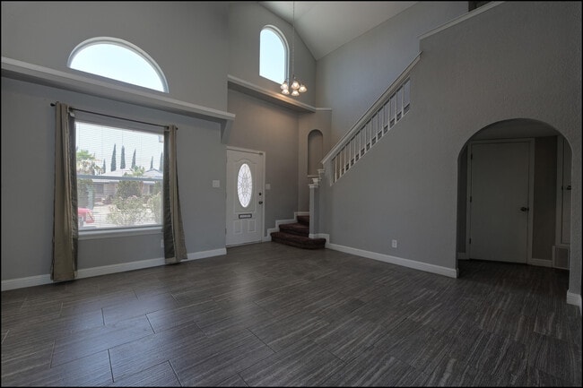 Building Photo - 11481 Lone Wolf Cir