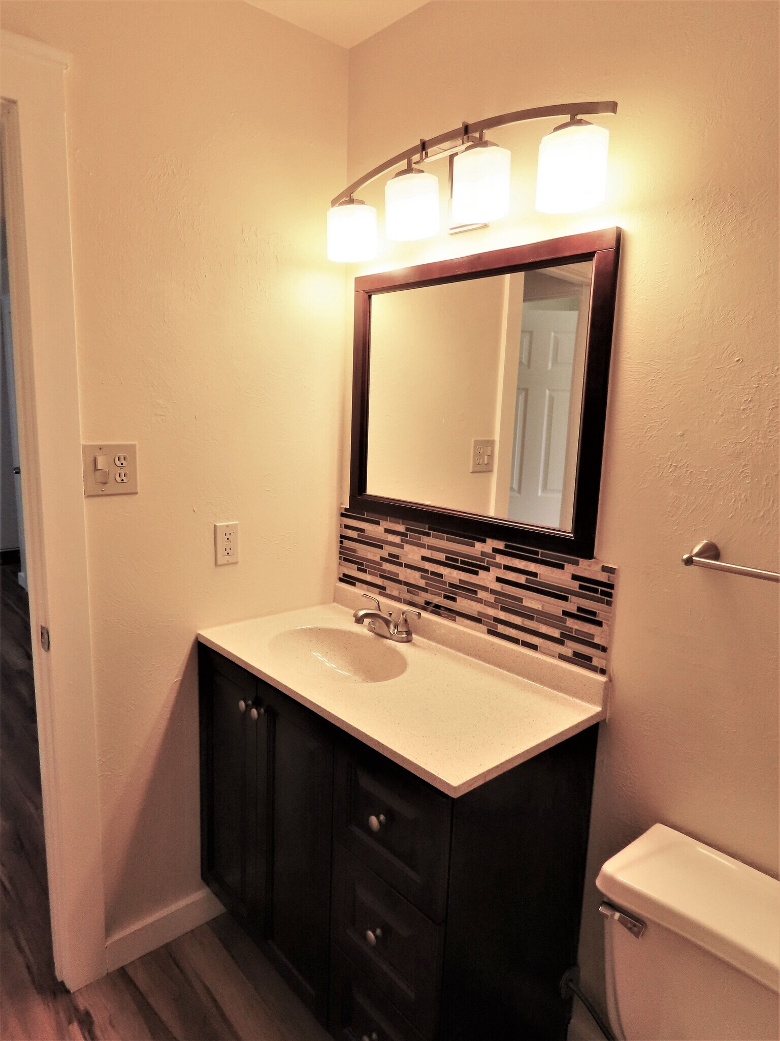 Building Photo - 1129 Darby St