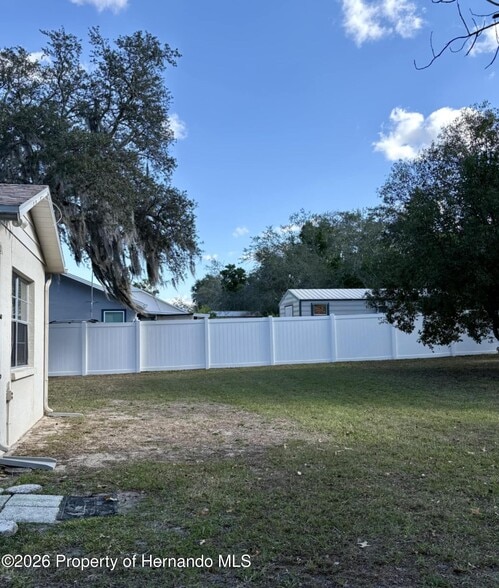 Building Photo - 14170 Trollman St