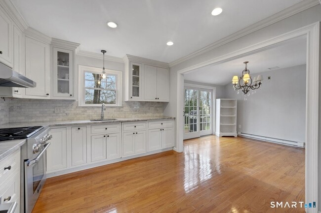 Building Photo - 51 Ledgewood Dr