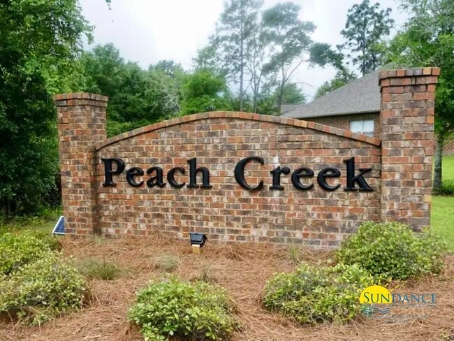 Building Photo - Spacious 5-Bedroom Home in Desirable Peach Creek, Minutes from the Beach!