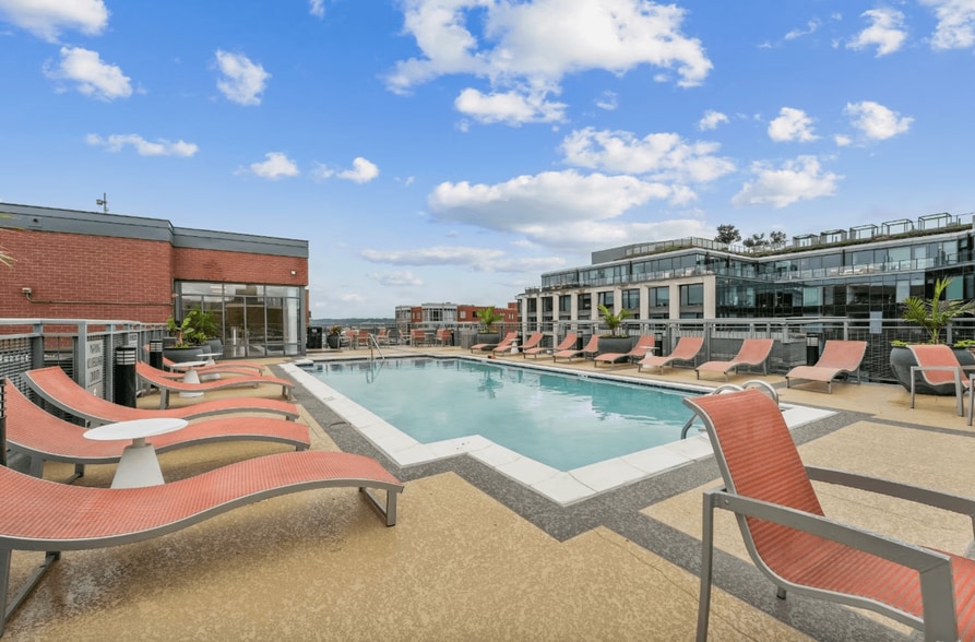 Building Photo - 70 I St SE