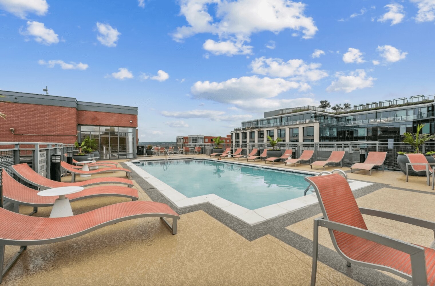 Building Photo - 70 I St SE