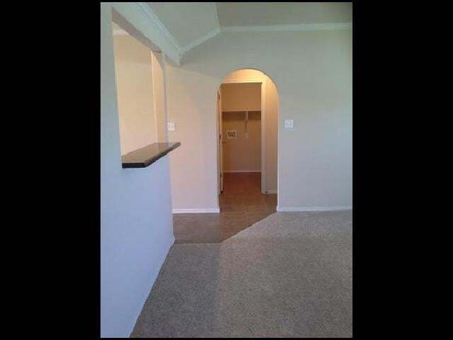 Building Photo - 14505 Parkway Cir