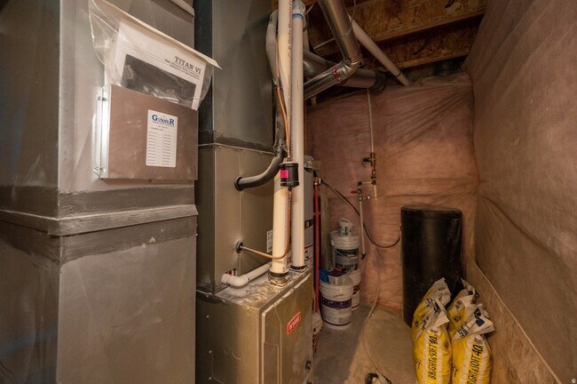 Building Photo - 4112 E Gazelle Run