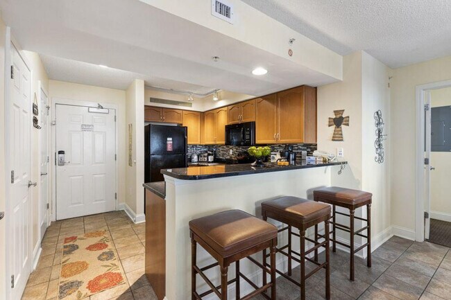 Building Photo - 1321 S Ocean Blvd