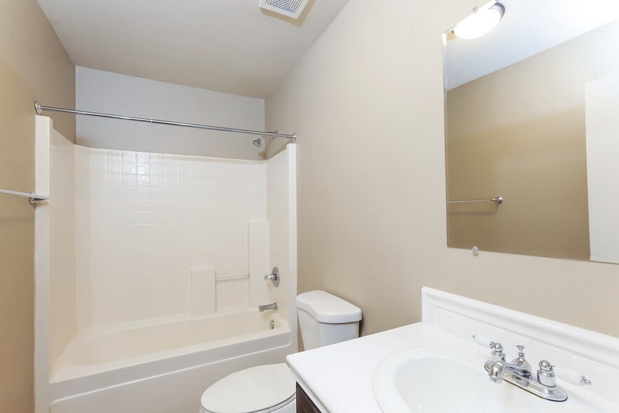 Building Photo - 11818 W Corrine Dr