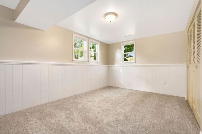 Building Photo - 1848 Marlborough Ct
