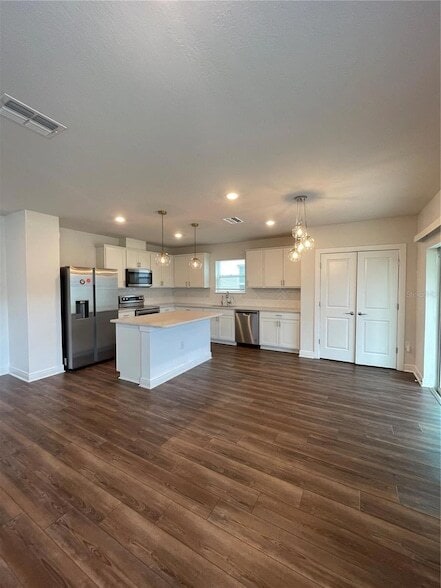 Building Photo - 30555 Thunderbird Dr