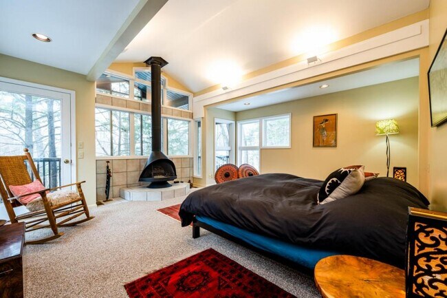 Building Photo - 9431 Dunewood Dr