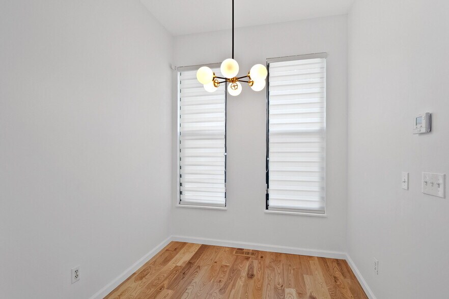 Building Photo - 4303 Laclede Ave
