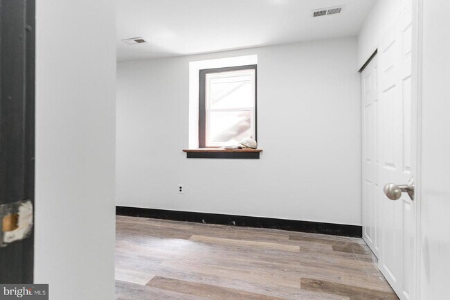 Building Photo - 1520 Green St