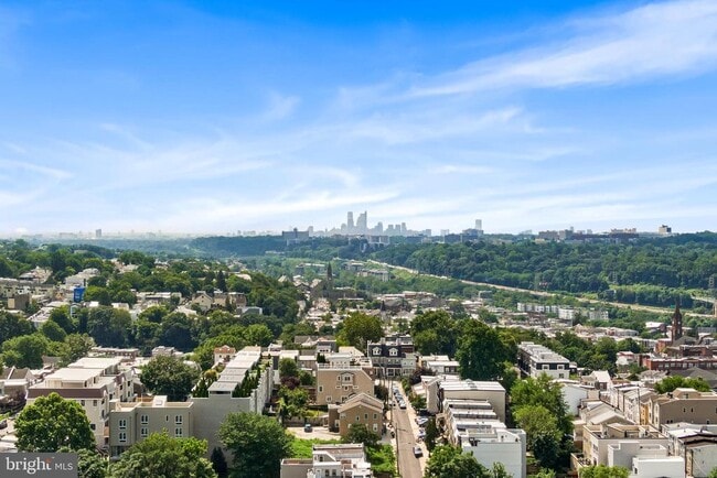 Building Photo - 261 Delmar St