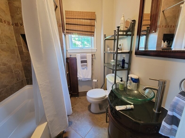 Building Photo - 15 Jay St