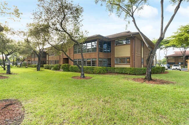 Primary Photo - 4970 NW 102nd Ave