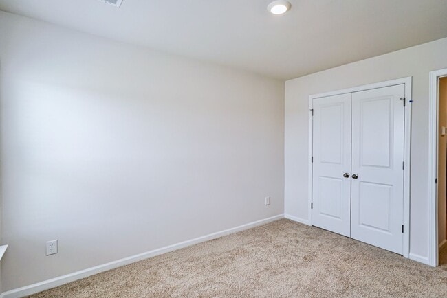 Building Photo - 438 Sea Grit Ct