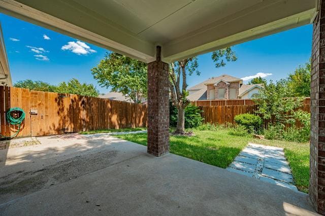 Building Photo - 910 Crater Lake Ct