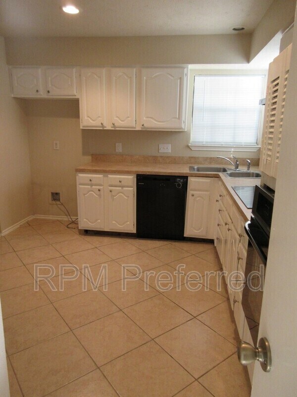 Building Photo - 23324 Sandpiper Trail