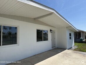 Building Photo - 167 Clairbourne Ave