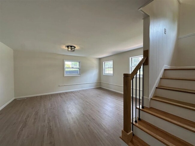 Building Photo - 3006 Stanford Ave