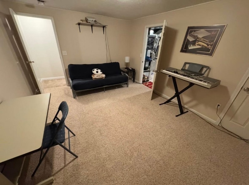 Building Photo - 1988 Elbert Dr