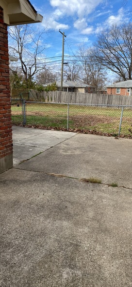 Building Photo - 3113 Pomeroy Dr