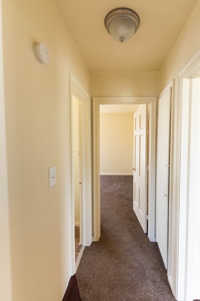 Building Photo - 808 Seward Ave