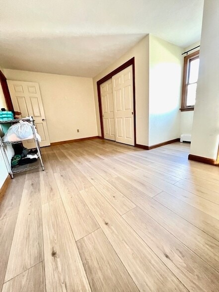 Building Photo - 188 Fernwood Dr