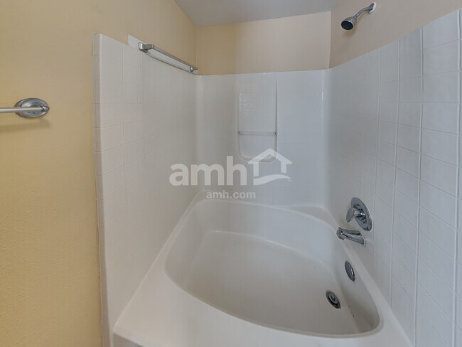 Building Photo - 375 Regal Downs Cir