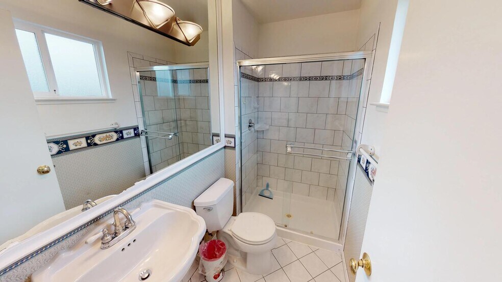 Building Photo - 602 Teredo Dr