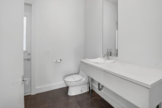 Building Photo - 11119 Blue Coral Dr