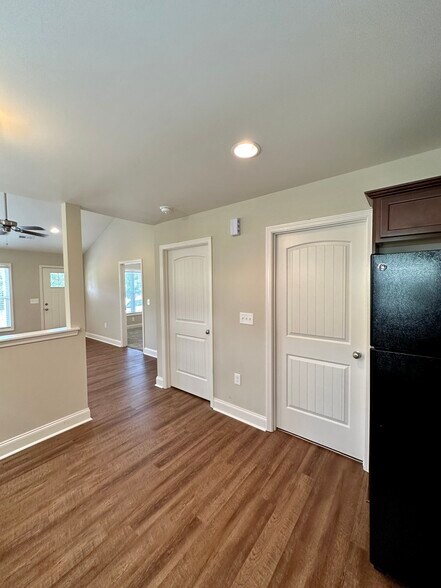 Beautiful decor and details throughout - 891 Old Vinton Mill Rd NE Unit B