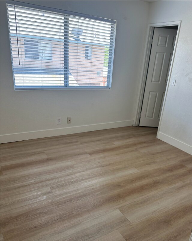 Building Photo - 15978 Muni Rd