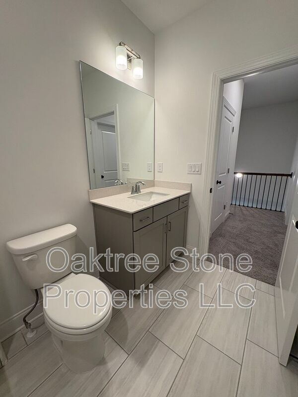 Building Photo - 634 Grove Glen Ct