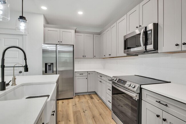 Building Photo - 6436 Kylito Cir