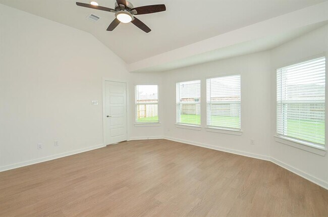 Building Photo - 1607 Blue Cypress Dr