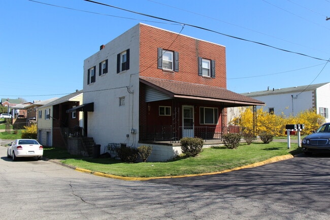 Primary Photo - 154 Columbus Way