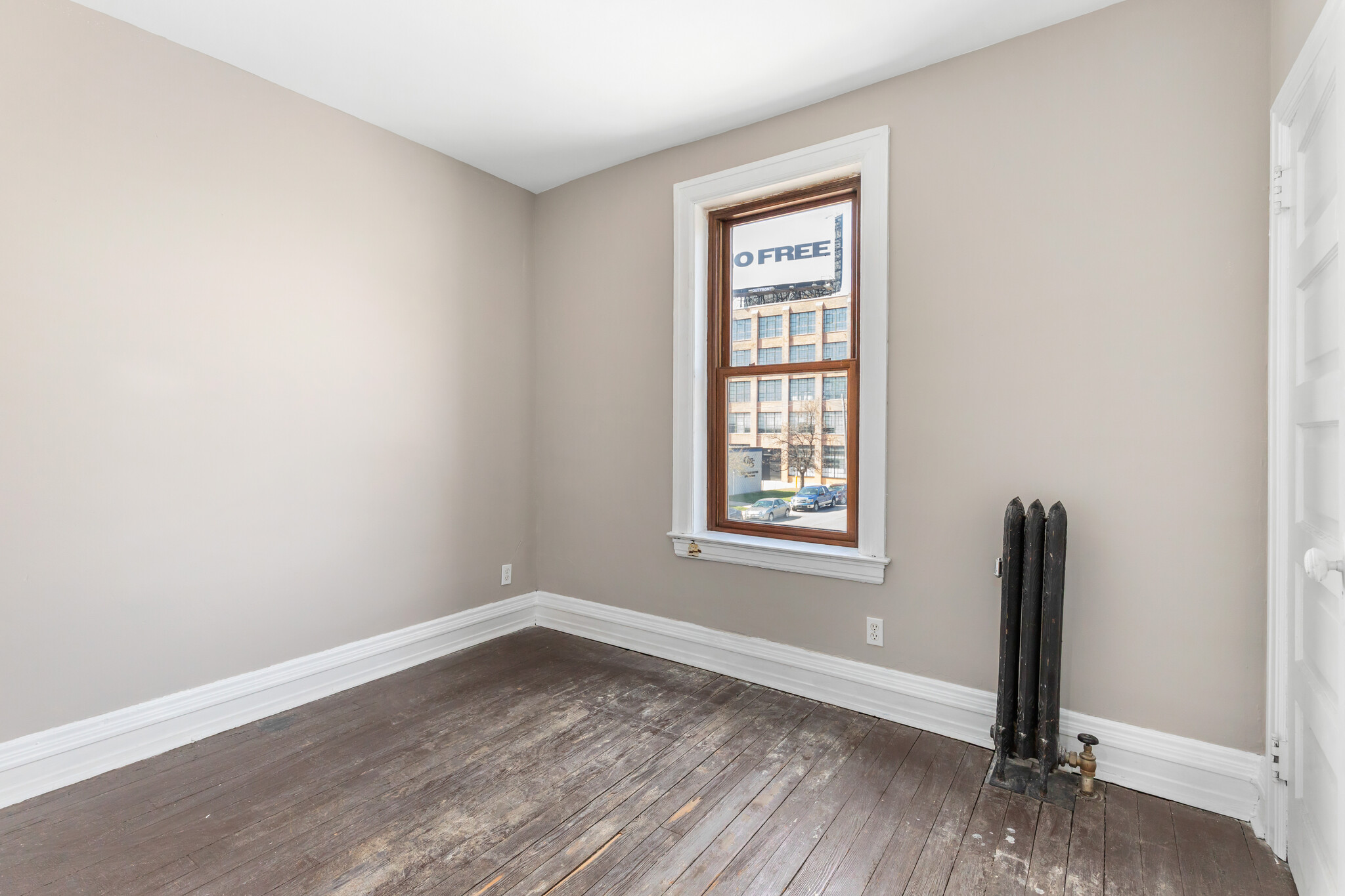 Building Photo - 1450 6th St