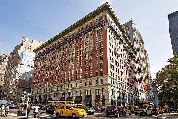 Building Photo - 225 Fifth Avenue
