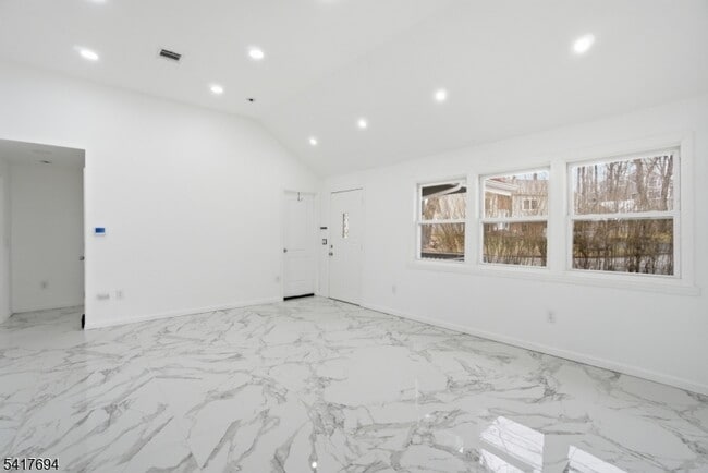 Building Photo - 67 Nolans Point Rd