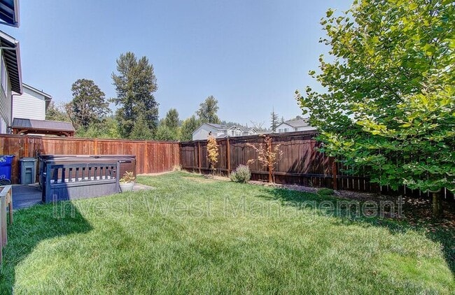 Building Photo - 6834 N 89th Loop
