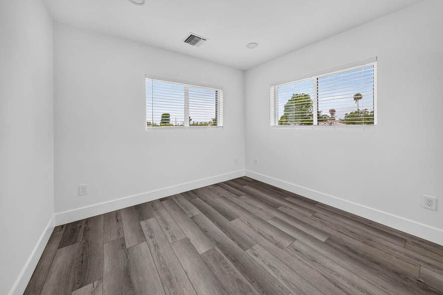Building Photo - 9614 Bartee Ave