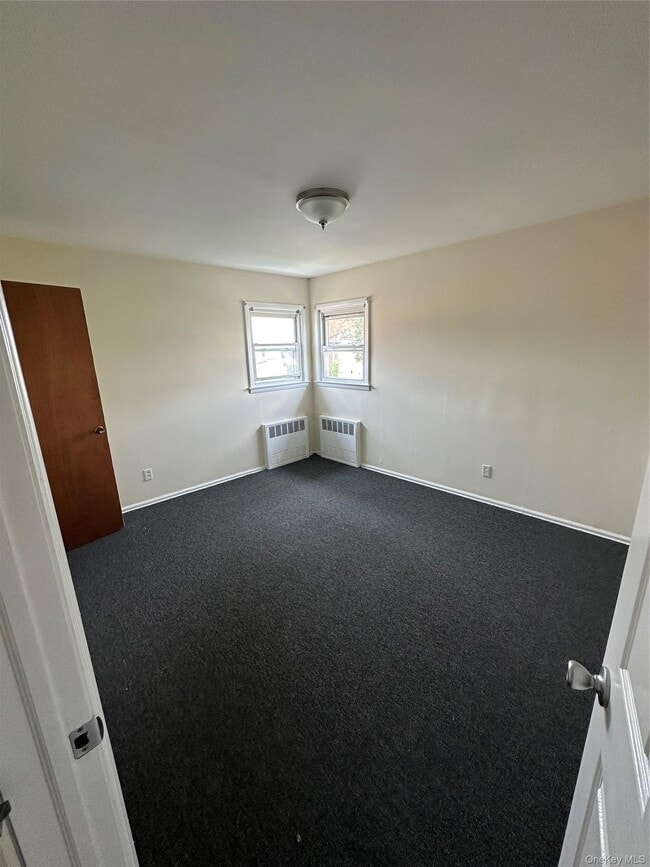Building Photo - 137 Nassau Blvd