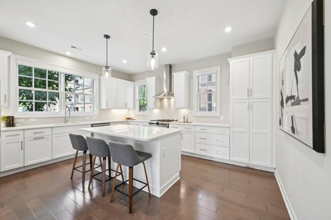 Building Photo - 100 Normandy Ave