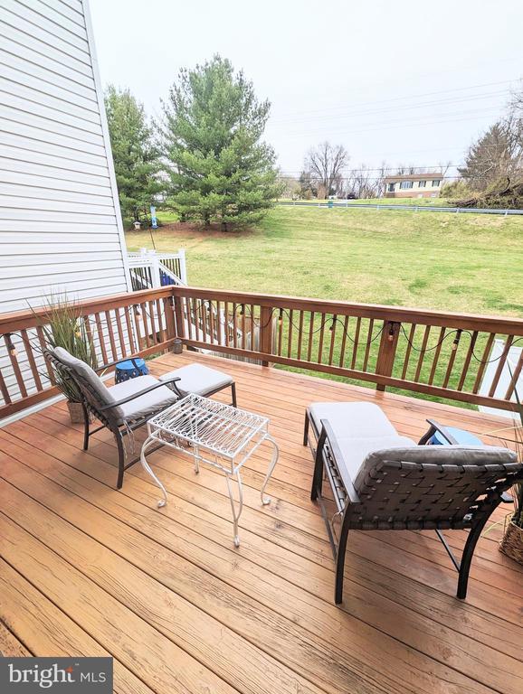 Building Photo - 121 Eagles Ridge