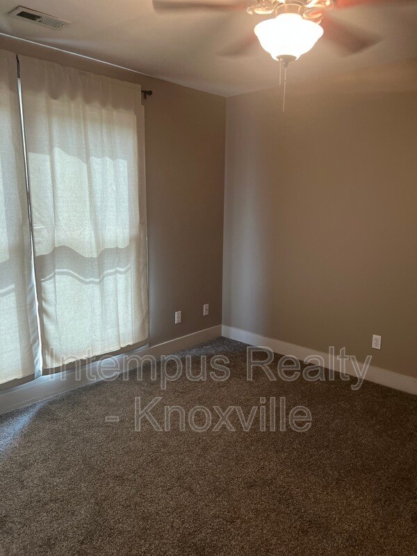 Building Photo - 229 Deaderick Ave