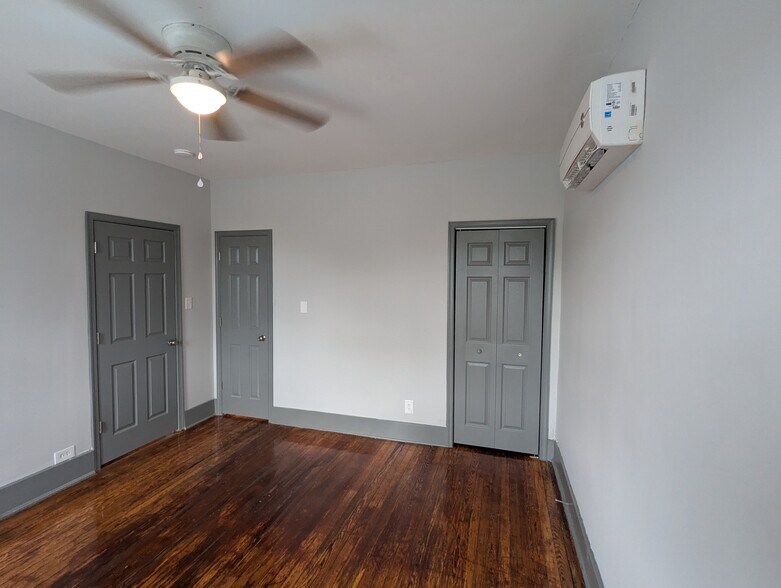 Building Photo - 2914 Idlewood Ave