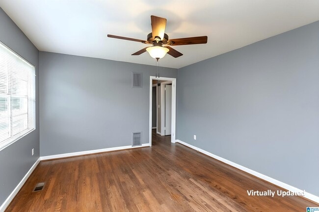 Building Photo - 8708 Sunset Dr