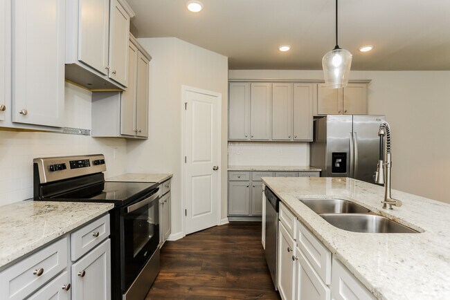 Building Photo - 1143 Spring Marsh Ct NE